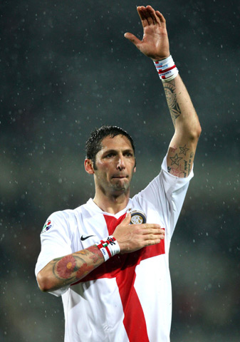 13球，伊尔迪兹21岁前意甲进球数并列尤文队史第七位（伊尔迪兹21岁前意甲已进13球，追平尤文队史并列第七）