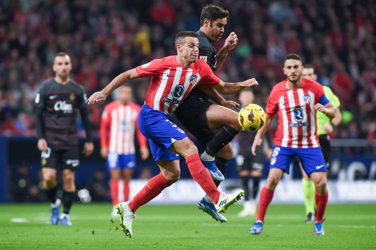 谢尔基战桑德兰数据：助攻梅开二度，9次过人5次成功（谢尔基对阵桑德兰：送出2次助攻，9次过人5次成功）