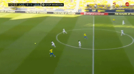 夺冠功臣！莱奥轰入21球，成鹿岛近17年来首位日职联金靴