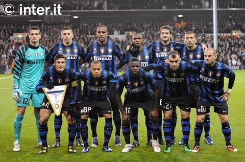 欧冠积分榜分析：小组晋级形势紧张,（欧冠形势解读：小组出线竞争白热化）