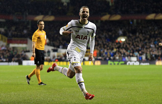 双响终结拜仁开季16连胜，柏林联合中卫多克希当选全场最佳（多克希梅开二度终结拜仁开季16连胜，柏林联合中卫荣膺全场最佳）