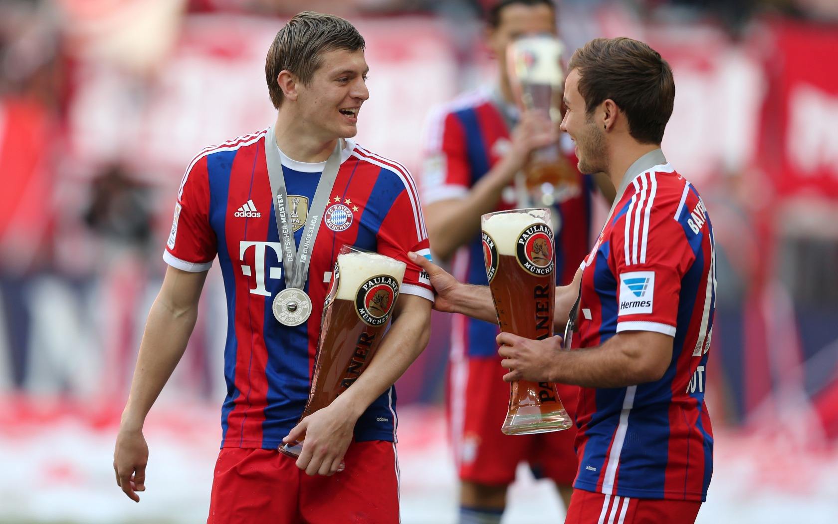 C罗：曼联的复兴必须要指望一群聪明人，就像多年前一样（C罗：曼联想重回巅峰，必须倚仗一群聪明人，如同当年）