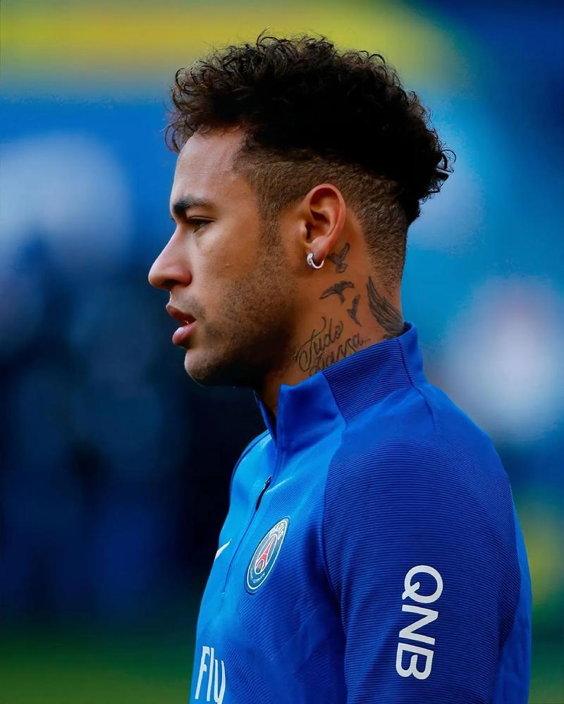 麦孔：劳塔罗打进一个真正队长般的进球，向队友传递他的决心（麦孔：劳塔罗轰出队长式进球，将决心传达给队友）