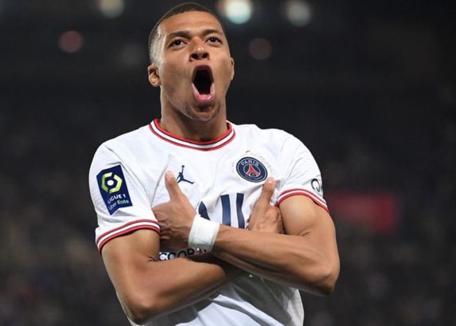 半场战报：萨索洛1-1比萨，马蒂奇建功，恩佐拉点射