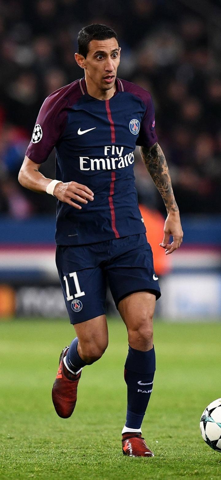 热议国足选帅：本土教练是陪标的；选土帅洋帅都是领导一句话（国足选帅引发热议：本土教练被指成陪跑，土帅洋帅归根还是领导说了算）