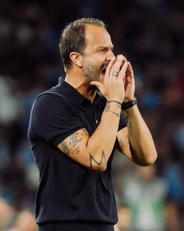 替补球员上场直接送出助攻，全场惊讶（替补登场即送助攻，全场哗然）