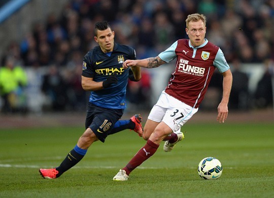 曼晚：缺乏比赛时间，梅努入选世界杯大名单的梦想变得渺茫（曼晚：比赛机会有限，梅努入选世界杯名单前景不乐观）