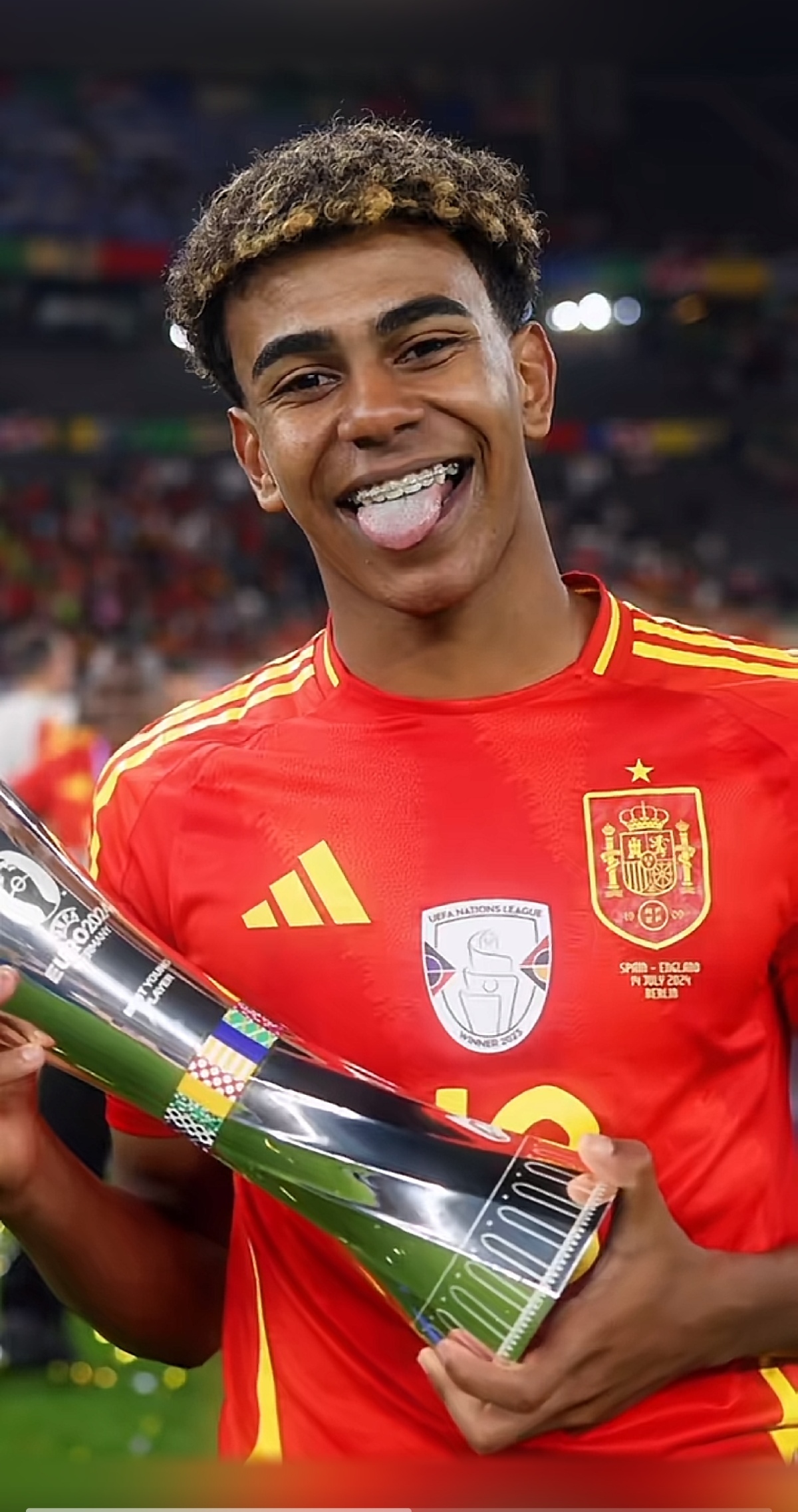 高效6中6！坏消息退步了 好消息回到五年前 没曾凡博还得靠他？（6投6中效率爆棚！虽有退步的坏消息 但似乎重回五年前 没曾凡博仍得靠他？）