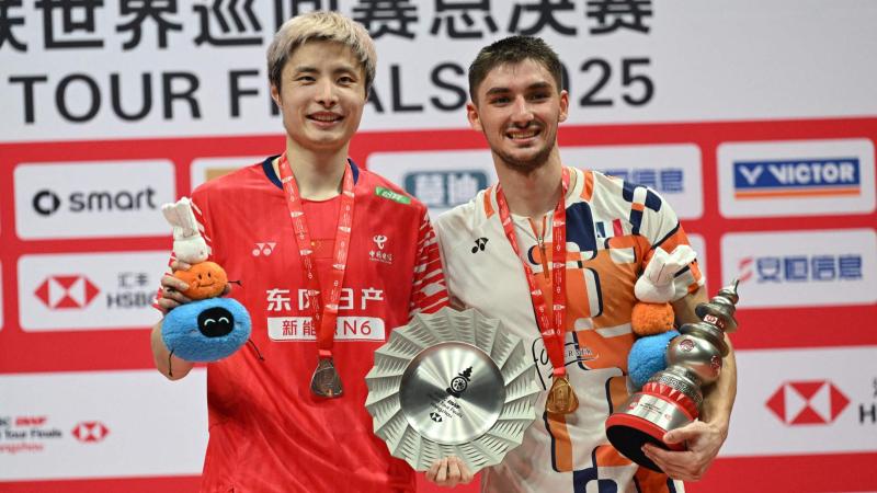 米体：斯帕莱蒂满意尤文的阵容，他相信他们能争意甲冠军（米兰体育报：斯帕莱蒂看好尤文阵容，称其有实力冲击意甲桂冠）