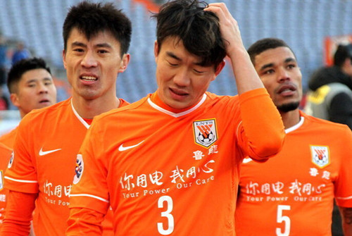 🙄经纪人 ：03年运作C罗350万欧加盟切尔西遭拒绝（经纪人透露：2003年曾以350万欧促成C罗投切尔西，遭拒）