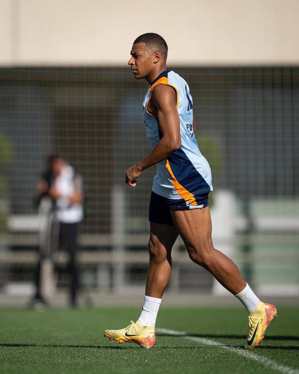 记者：迈阿密支付1700万美元买断德保罗，他占用指定球员名额（德保罗被迈阿密以1700万美元买断，将占据球队指定球员名额）